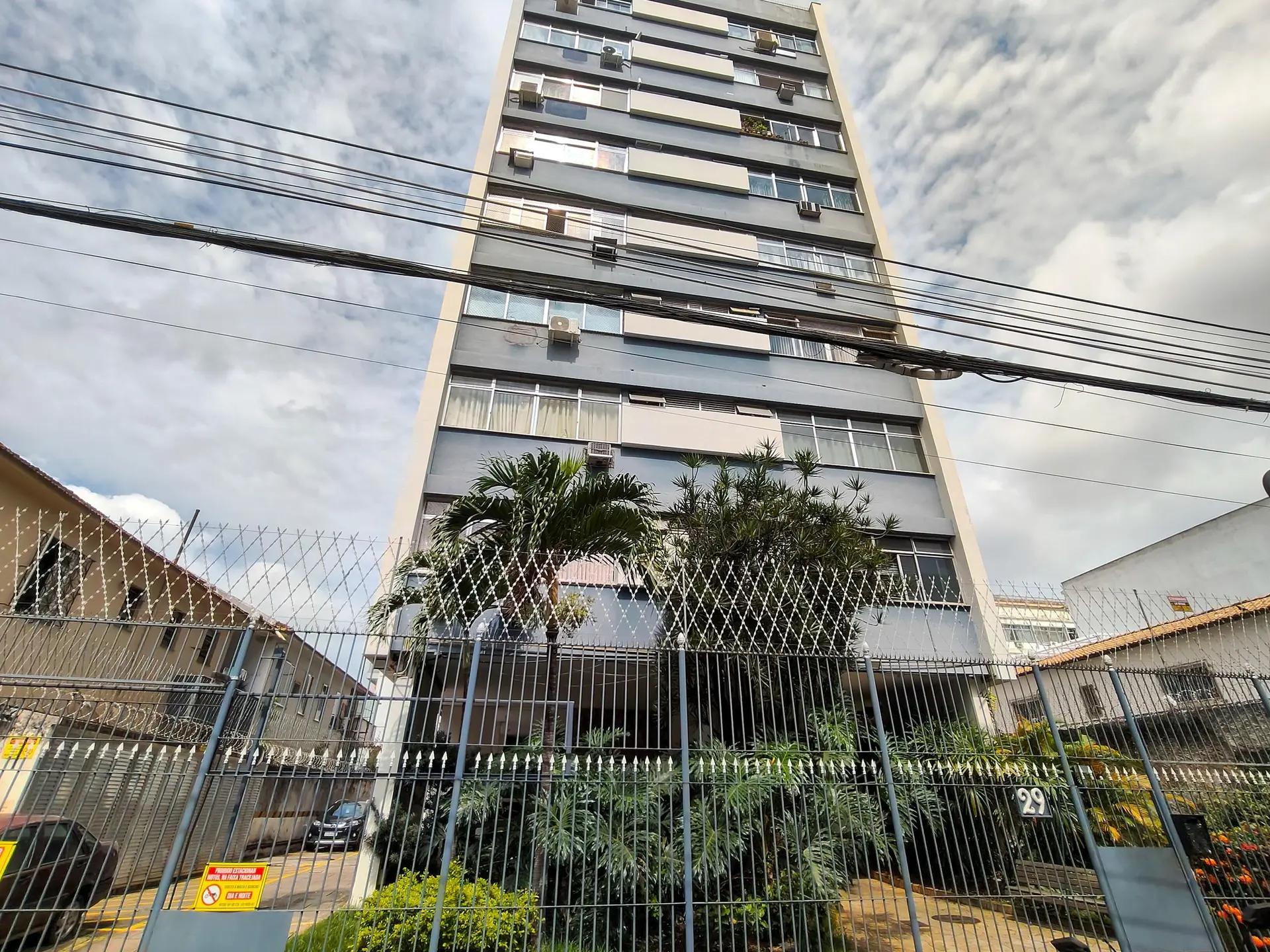2-bedroom apartment with a mountain view in Rio de Janeiro — photo 53