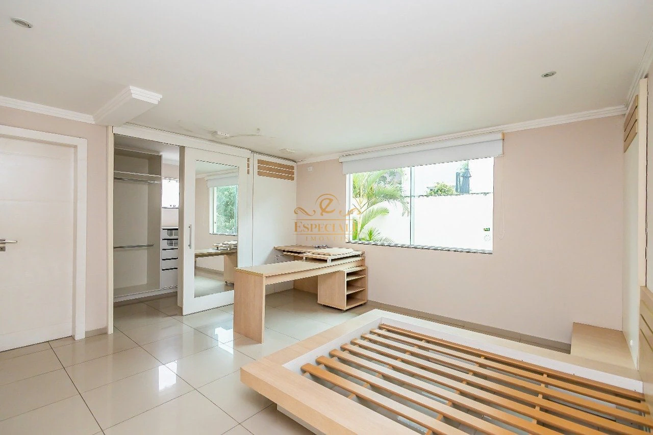 3-bedroom house with a home office in Curitiba — photo 43