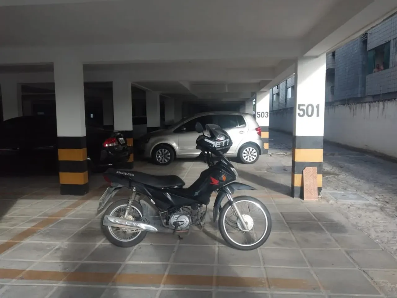 3-bedroom apartment with 2 bathrooms and parking — photo 4
