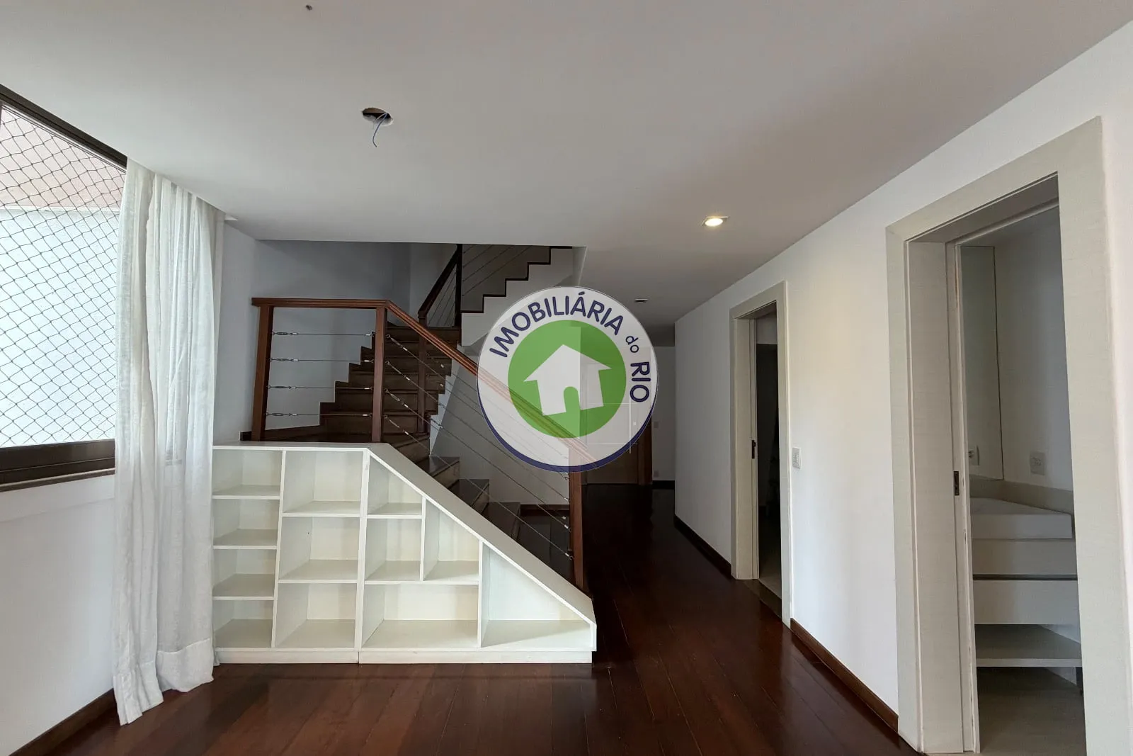 Apartamento sem mobília com 4 quartos e 5 banheiros — photo 5