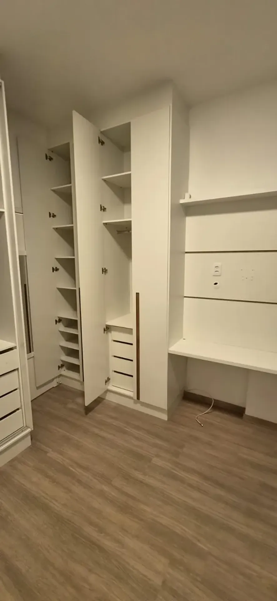 Home office in a one-bedroom apartment, 61 m² — photo 18