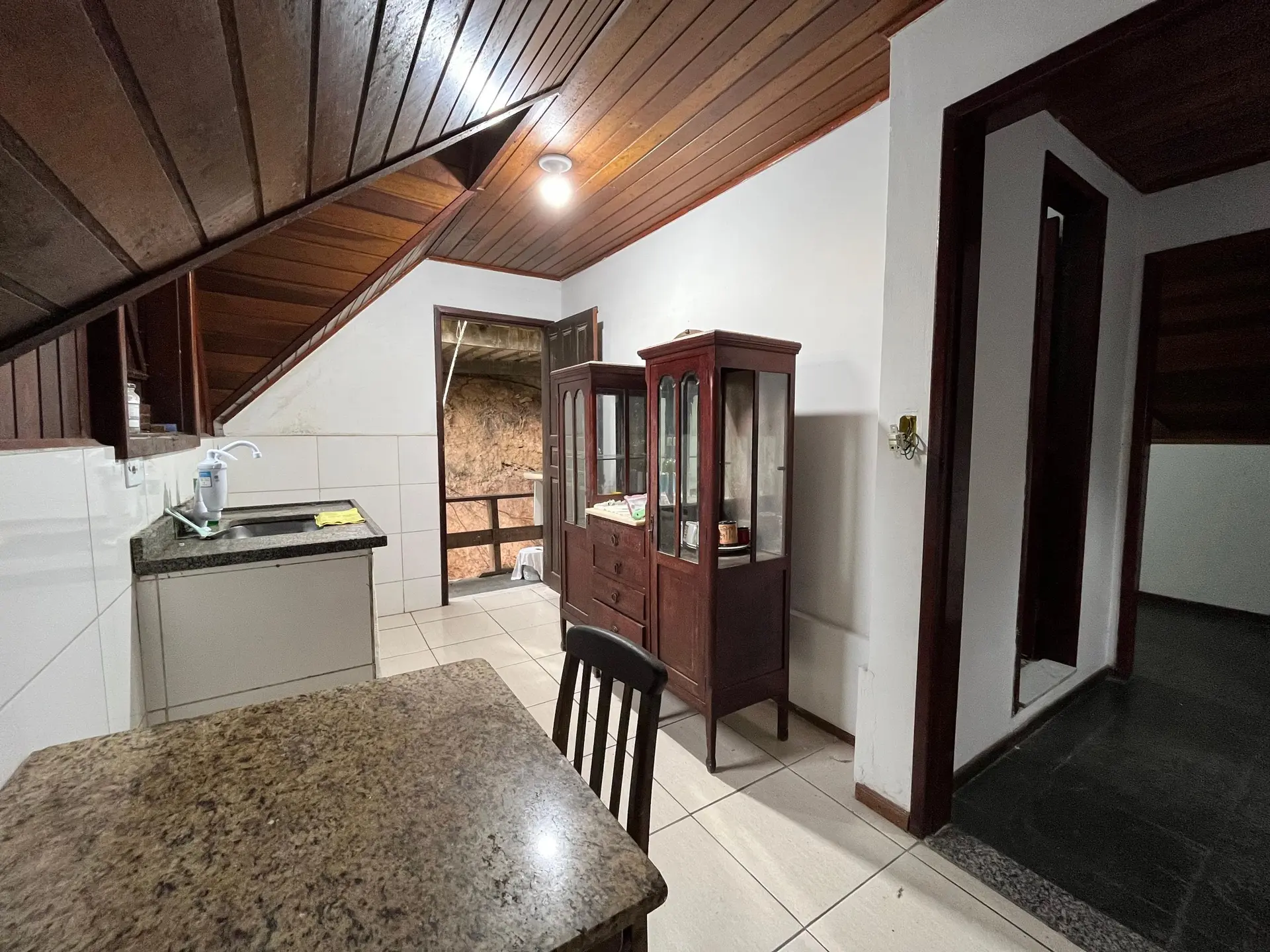 2-bedroom house with 1 bathroom, parking and balcony — photo 11