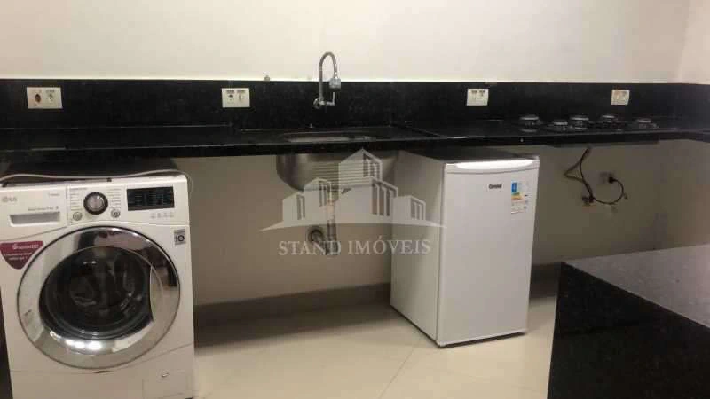Apartamento de 1 quarto com cozinha americana e fogão a gás — photo 22