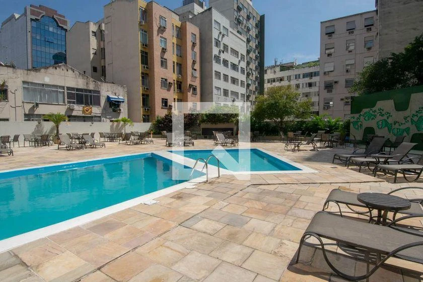 Furnished 76 m² apartment with 2 bedrooms and suite — photo 43