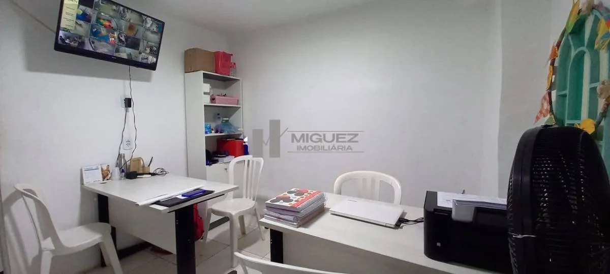 One-bedroom apartment in a building with a gym — photo 47