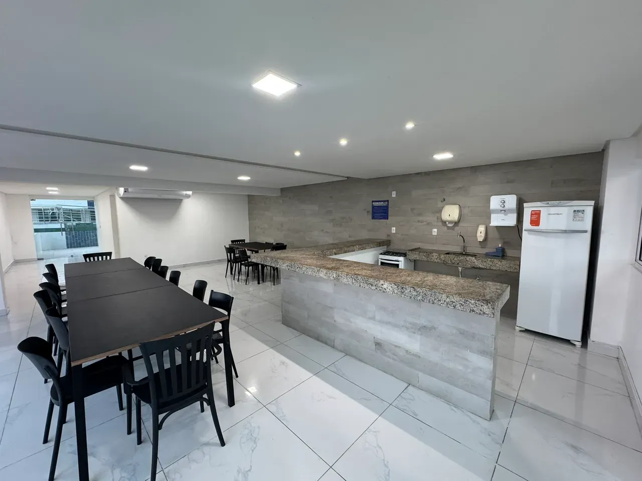 2-bedroom apartment with a washing machine — photo 22