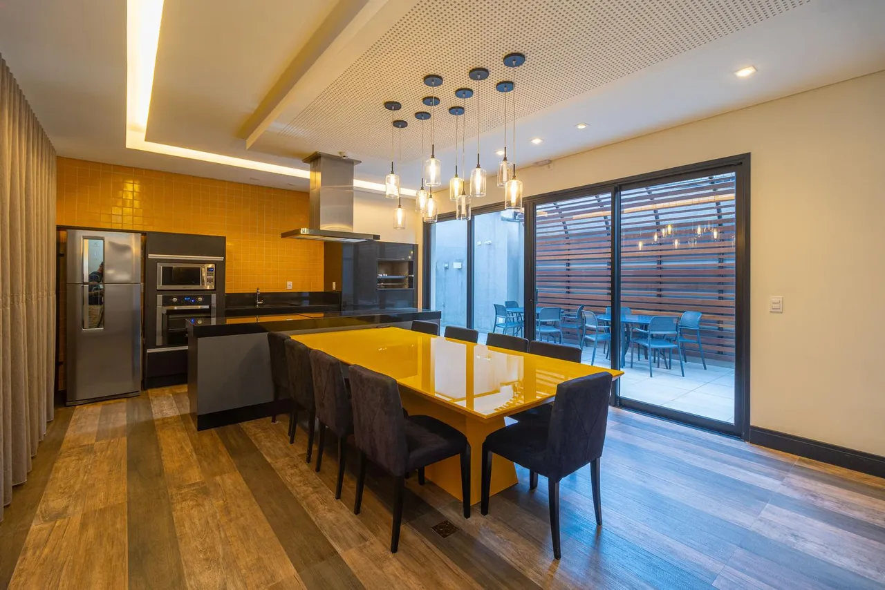 1-bedroom apartment with open-plan kitchen and 80 m² — photo 17