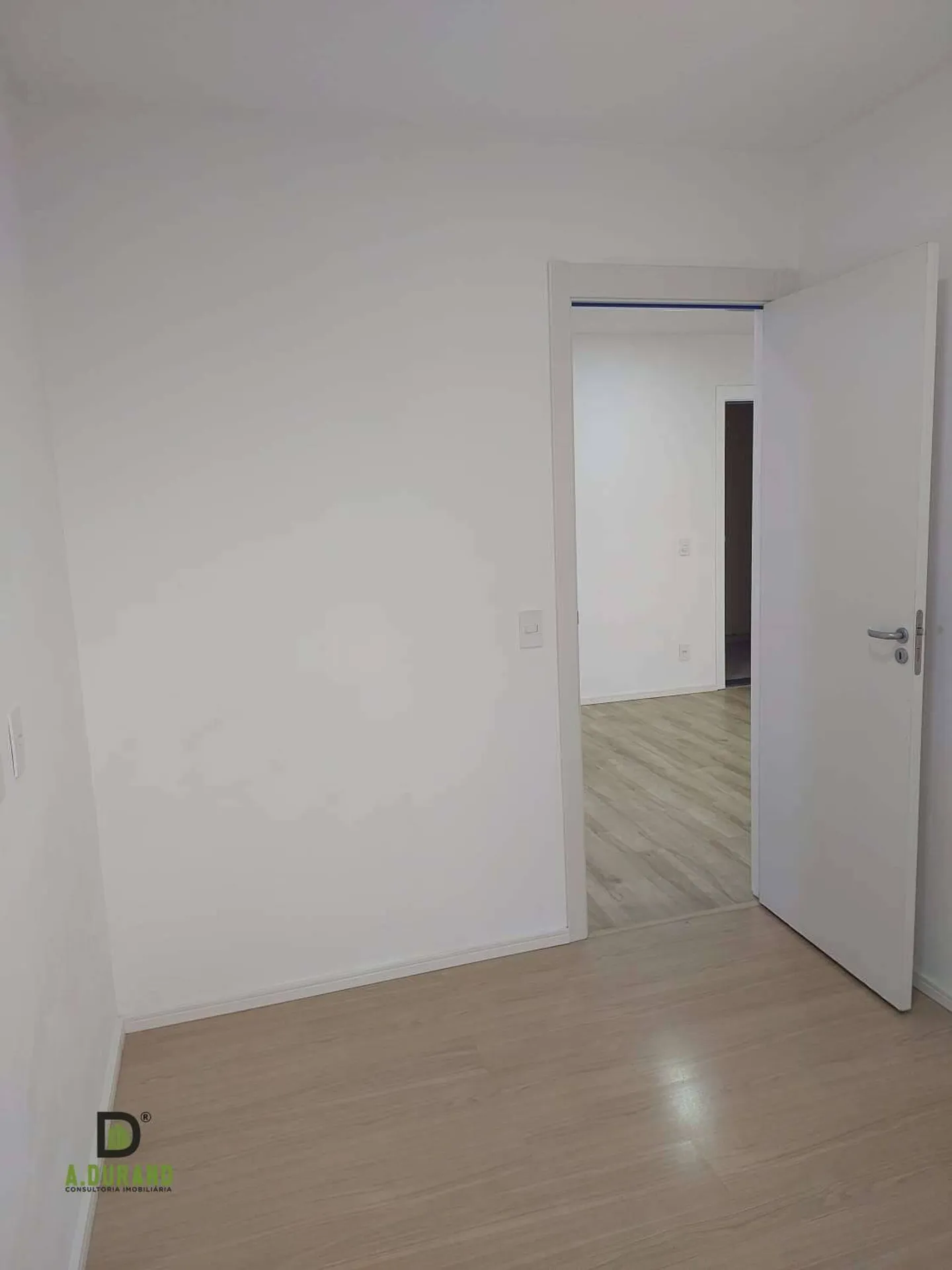 Apartment, 48 m², with wood or laminate floors — photo 13