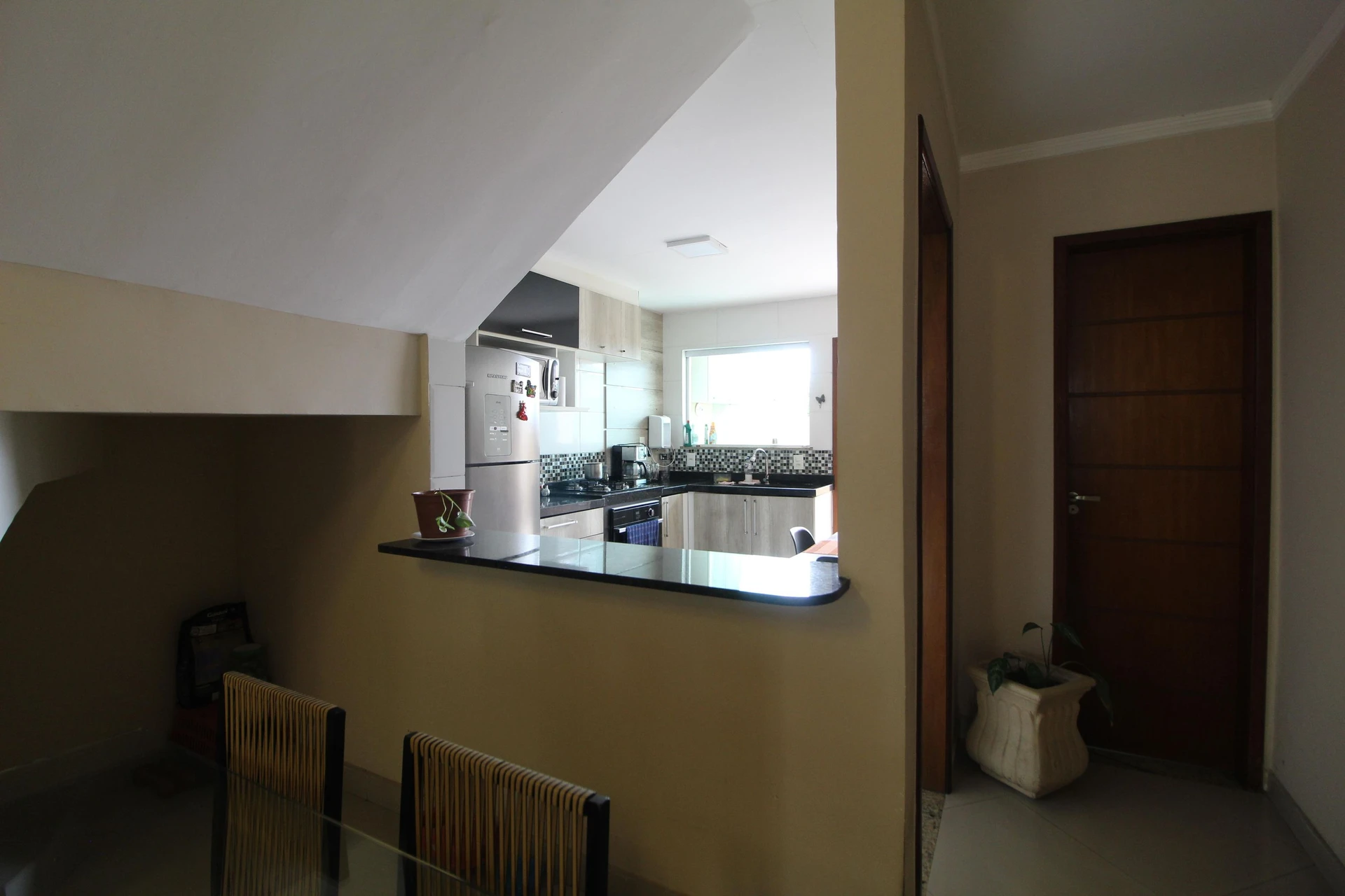 Rental apartment with 3 en-suite bedrooms and balcony — photo 2