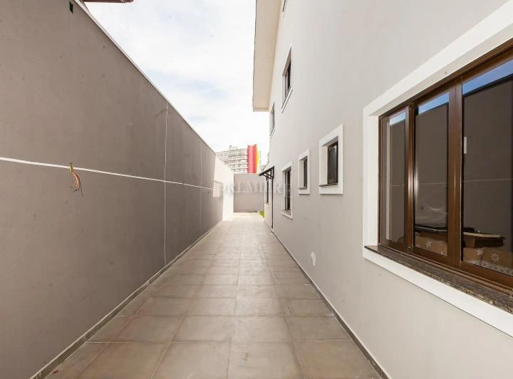Casa en alquiler con 4 suites y balcón — photo 7