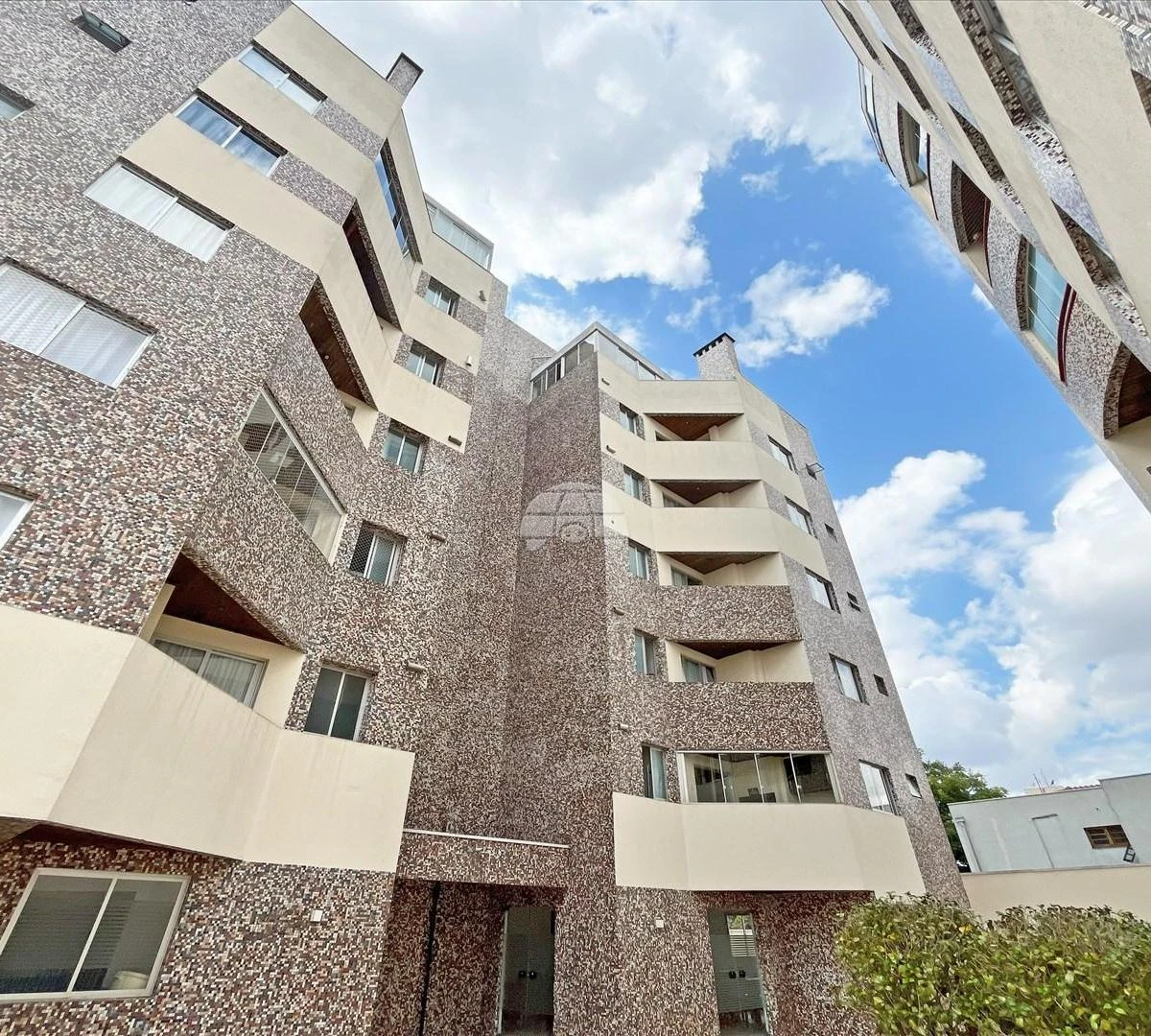 2-bedroom apartment with balcony, en-suite and 1 parking — photo 24