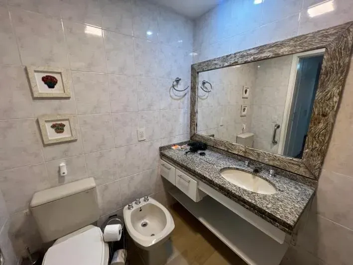 Apartment with 4 bedrooms and a glassed-in balcony — photo 6