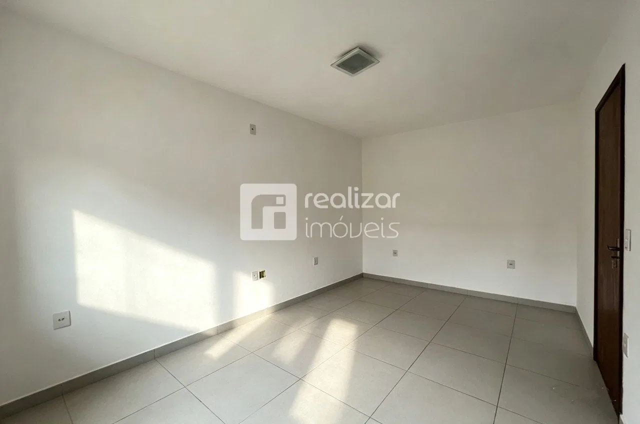 2-bedroom apartment with 2 bathrooms and 2 parking spaces — photo 11