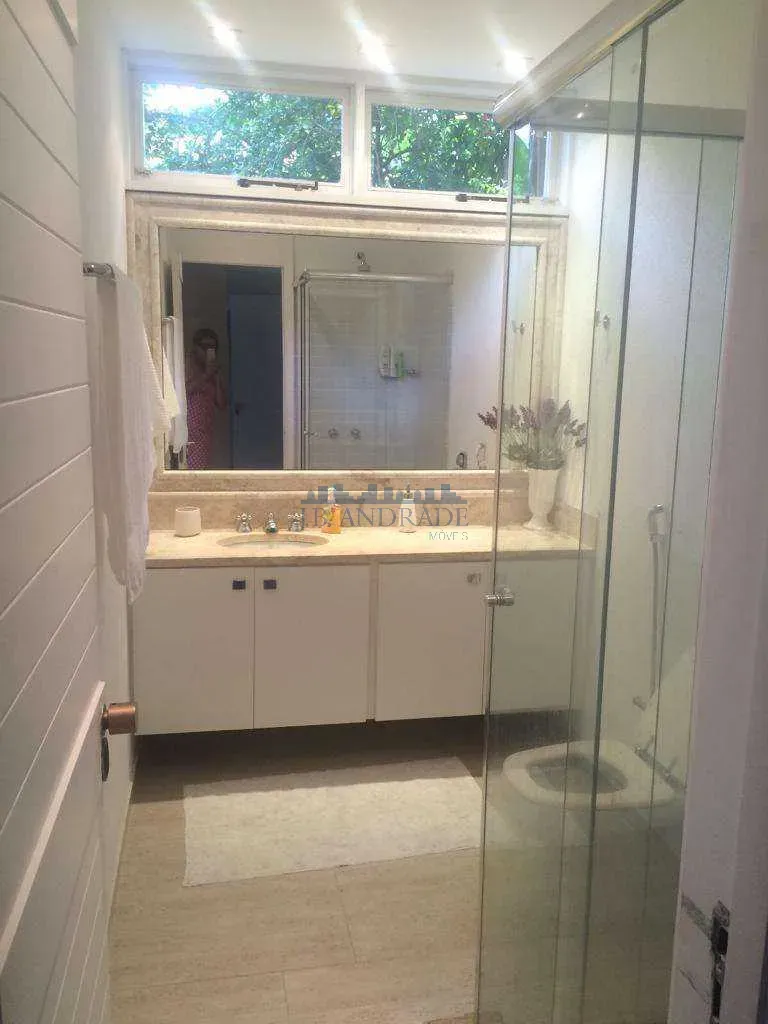 Furnished house with 4 bedrooms and 498 m², closed kitchen — photo 37