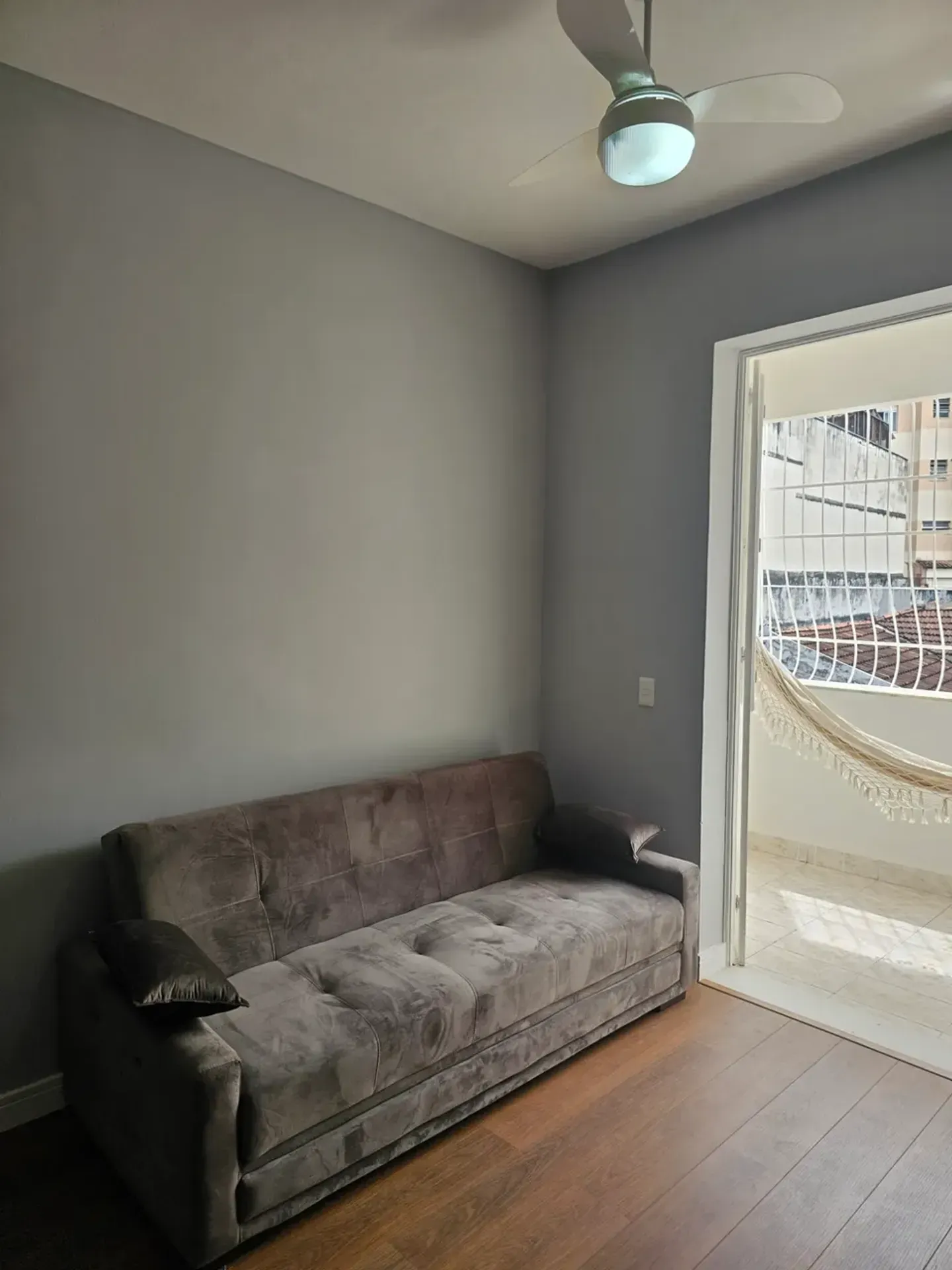 Furnished 2-bedroom apartment with balcony and 74 m² — photo 23