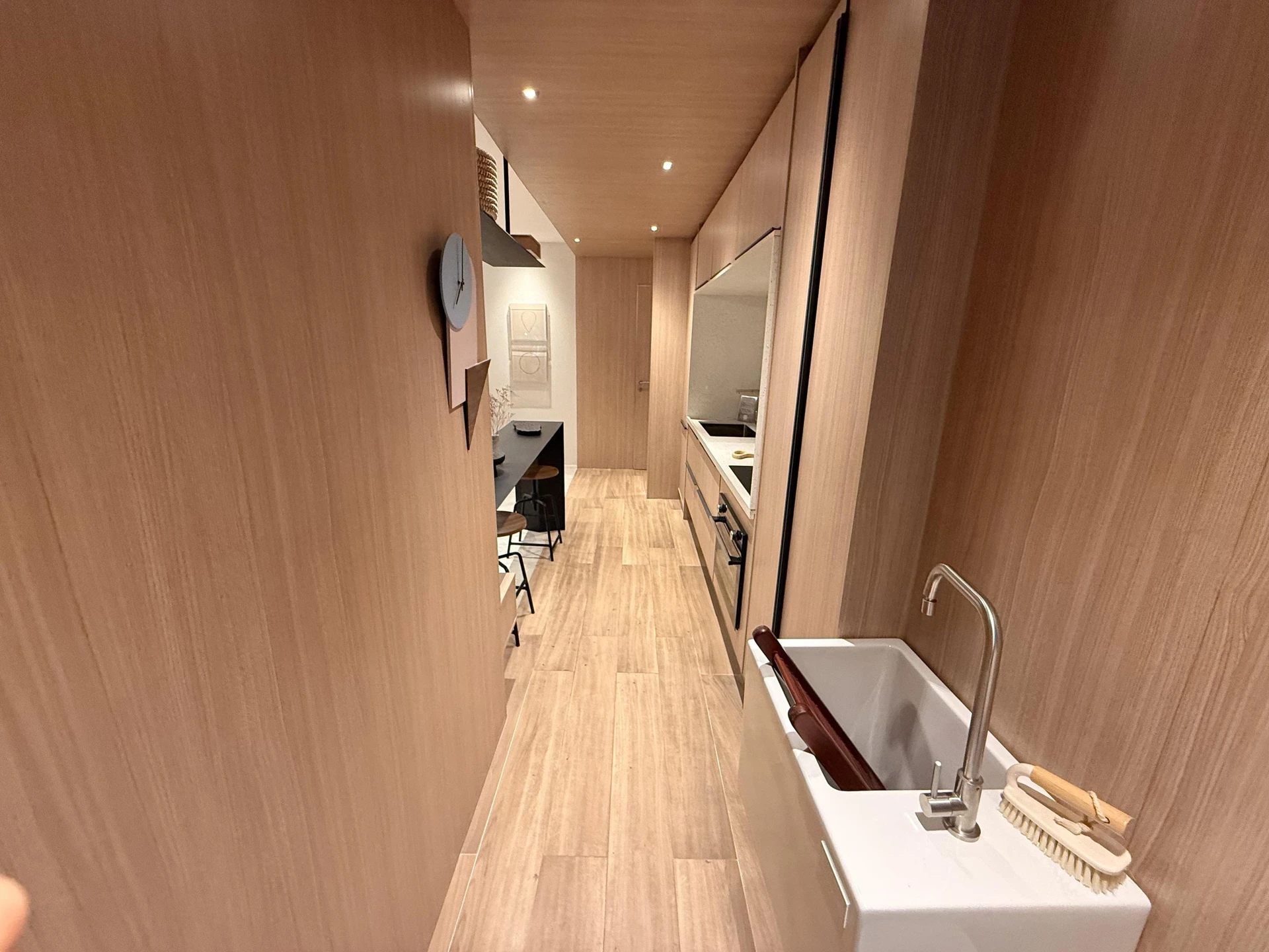 Стиральная машина и 2 спальни: квартира 79 м² — photo 11