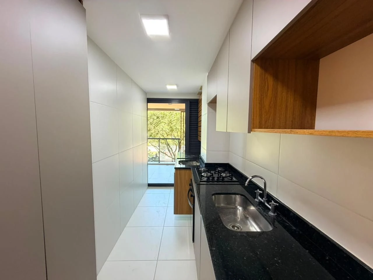 Apartamento com varanda e cozinha integrada a gás — photo 5