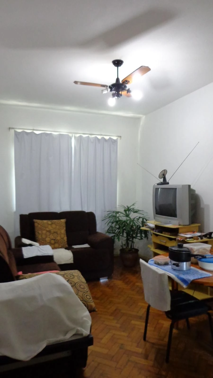 Мебльована квартира з 2 спальнями, 1 ванною та газовою плитою — photo 5