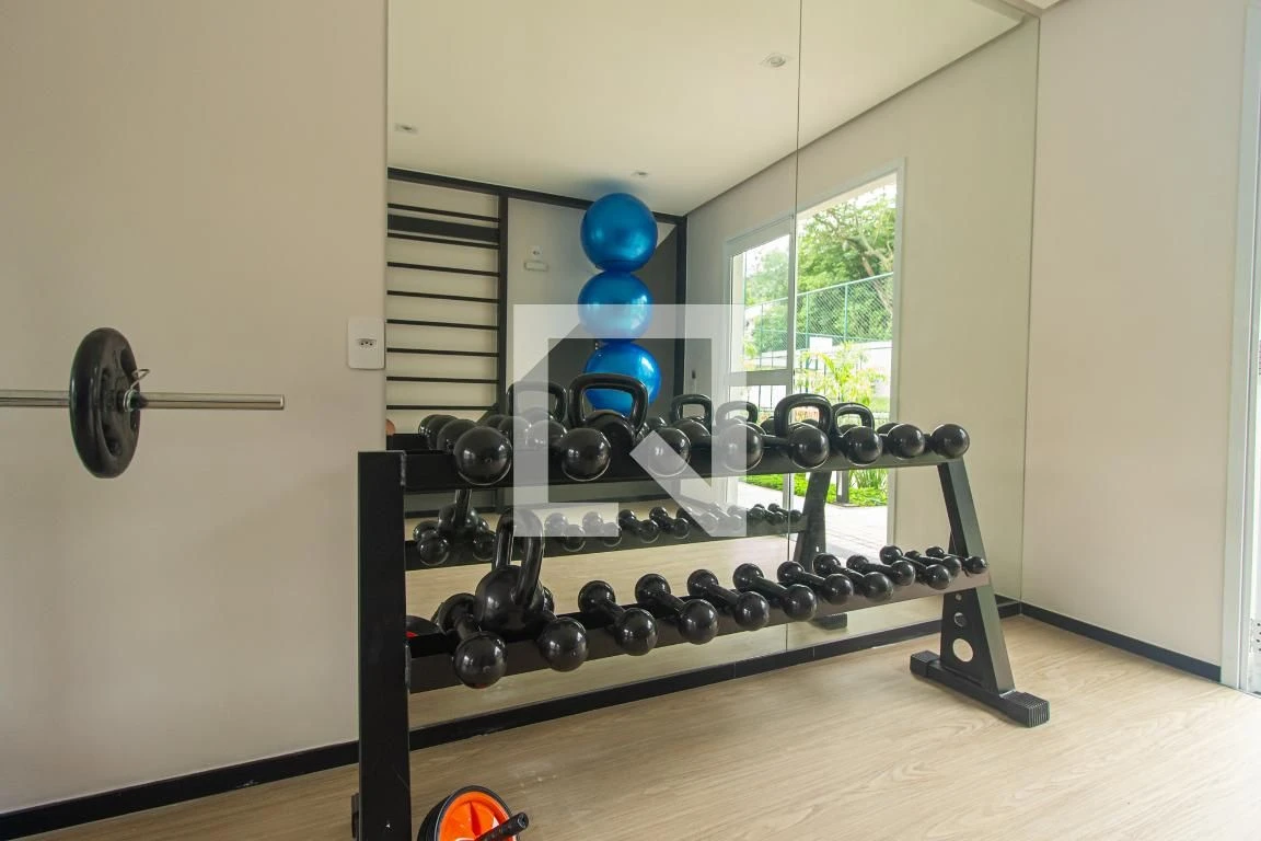 2-bedroom apartment in a building with a gym — photo 39