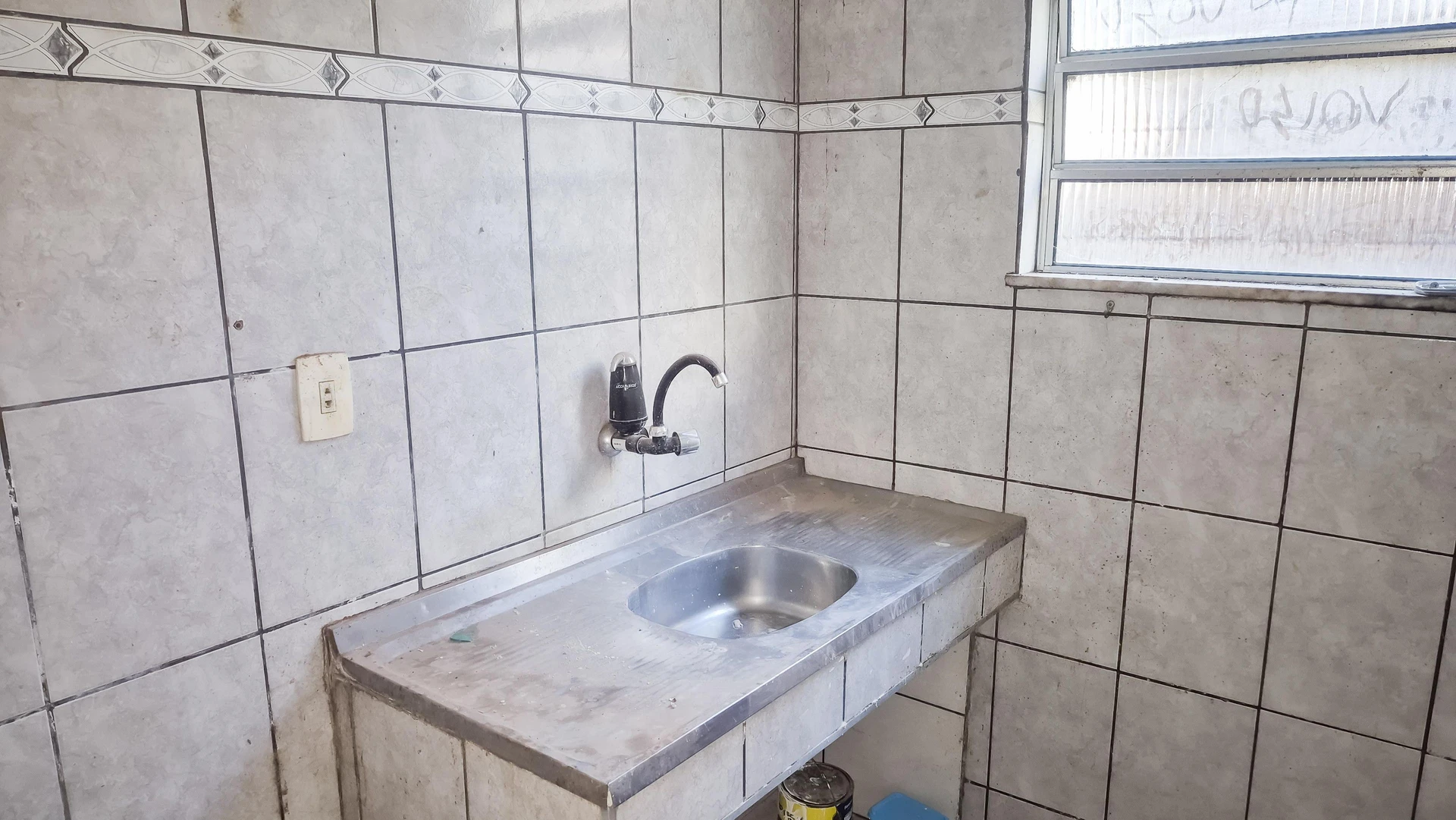 House with 2 bedrooms and a washing machine — photo 23