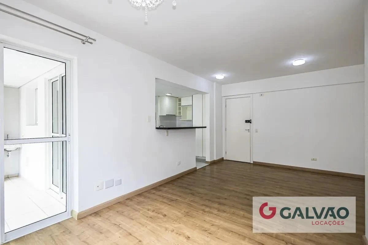 Apartment, 77 m², with wood or laminate floors — photo 32