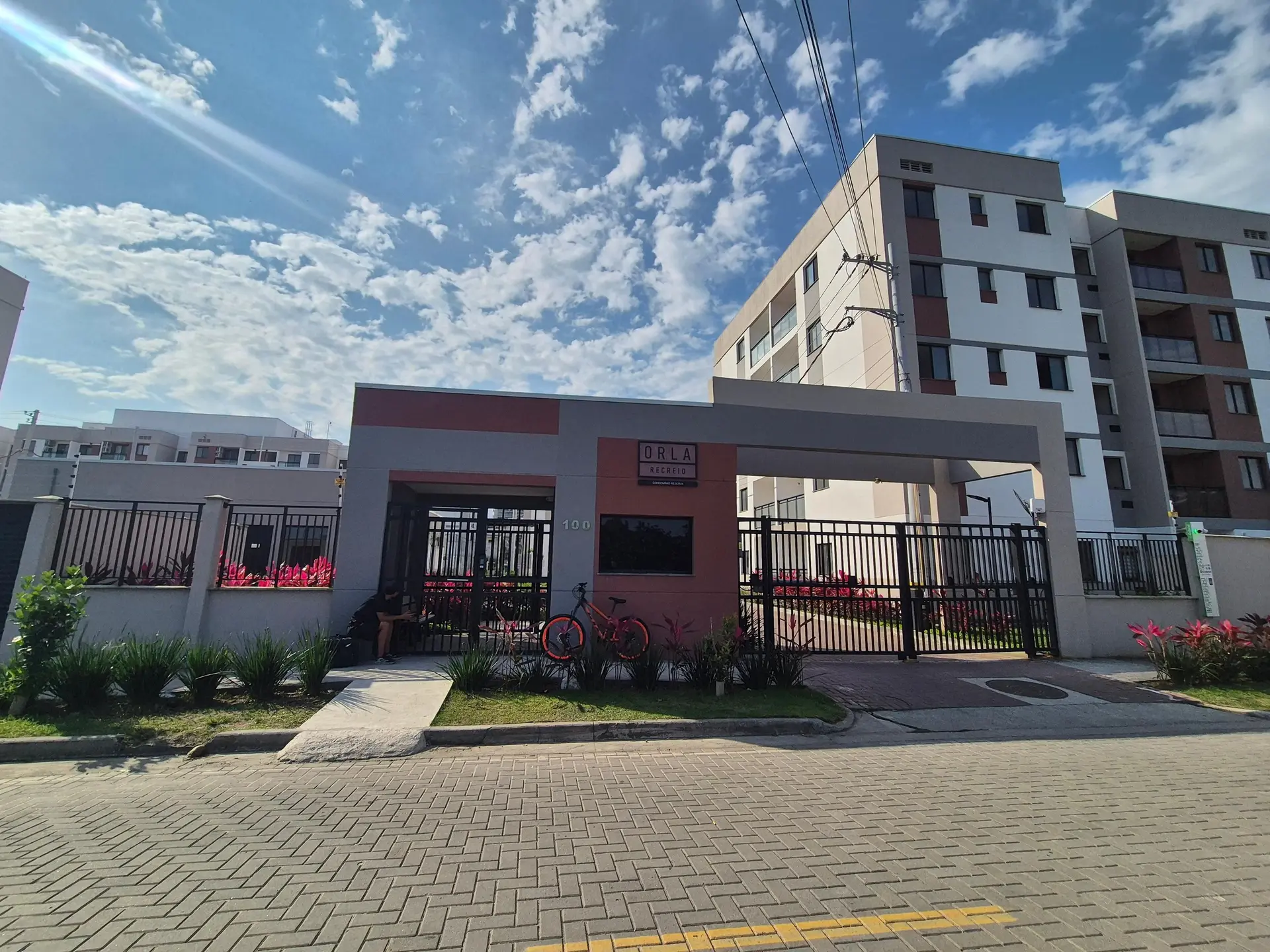 Apartamento mobiliado de 2 quartos em condomínio com piscina — photo 40