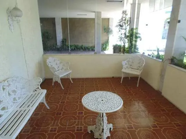 Apartment with a closed-off kitchen and 3 bedrooms — photo 11