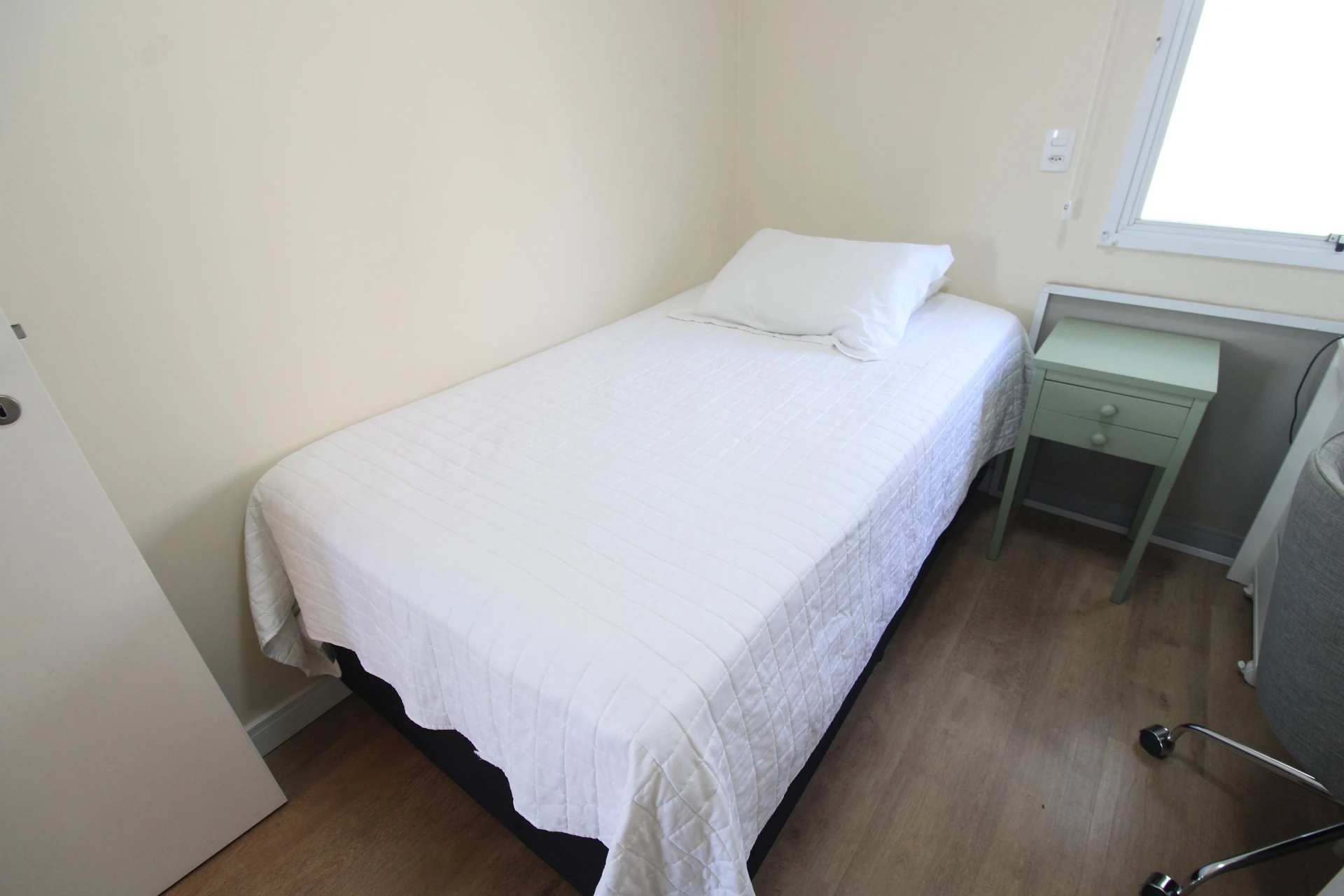 3-bedroom apartment in a building with a sauna — photo 5