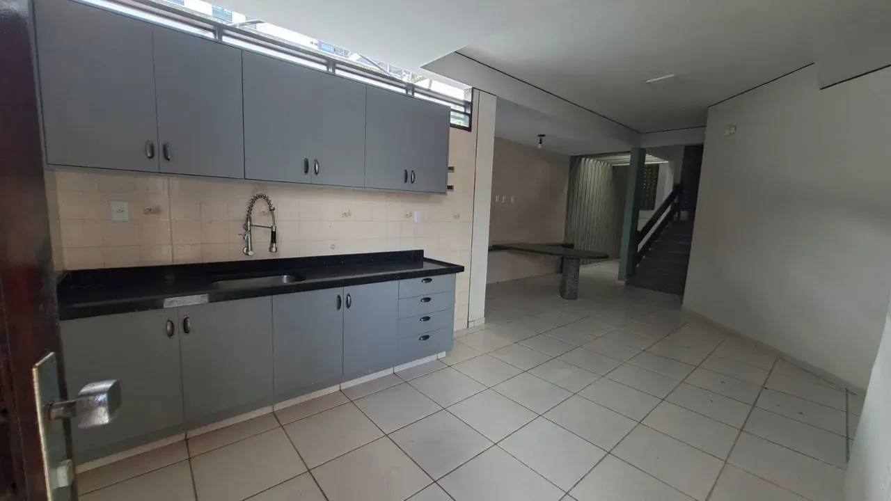 House with 4 en-suite bedrooms and electronic gate — photo 20
