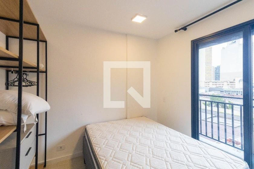 Furnished studio, 21 m², with floor-to-ceiling windows — photo 11