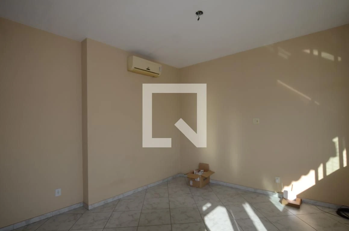 Casa sem mobília com 5 quartos e 5 banheiros — photo 32