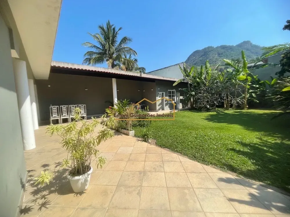 Casa com 5 quartos e 5 banheiros, 4 vagas e varanda — photo 24