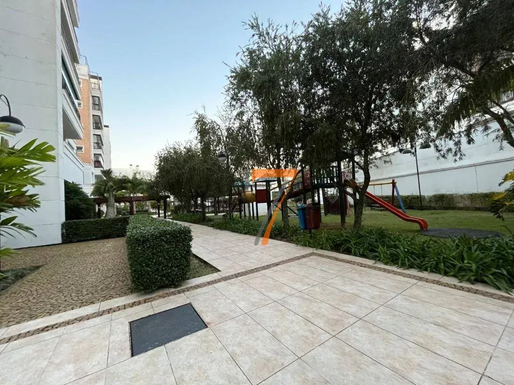 3-bedroom apartment with private garden and 337 m² — photo 29