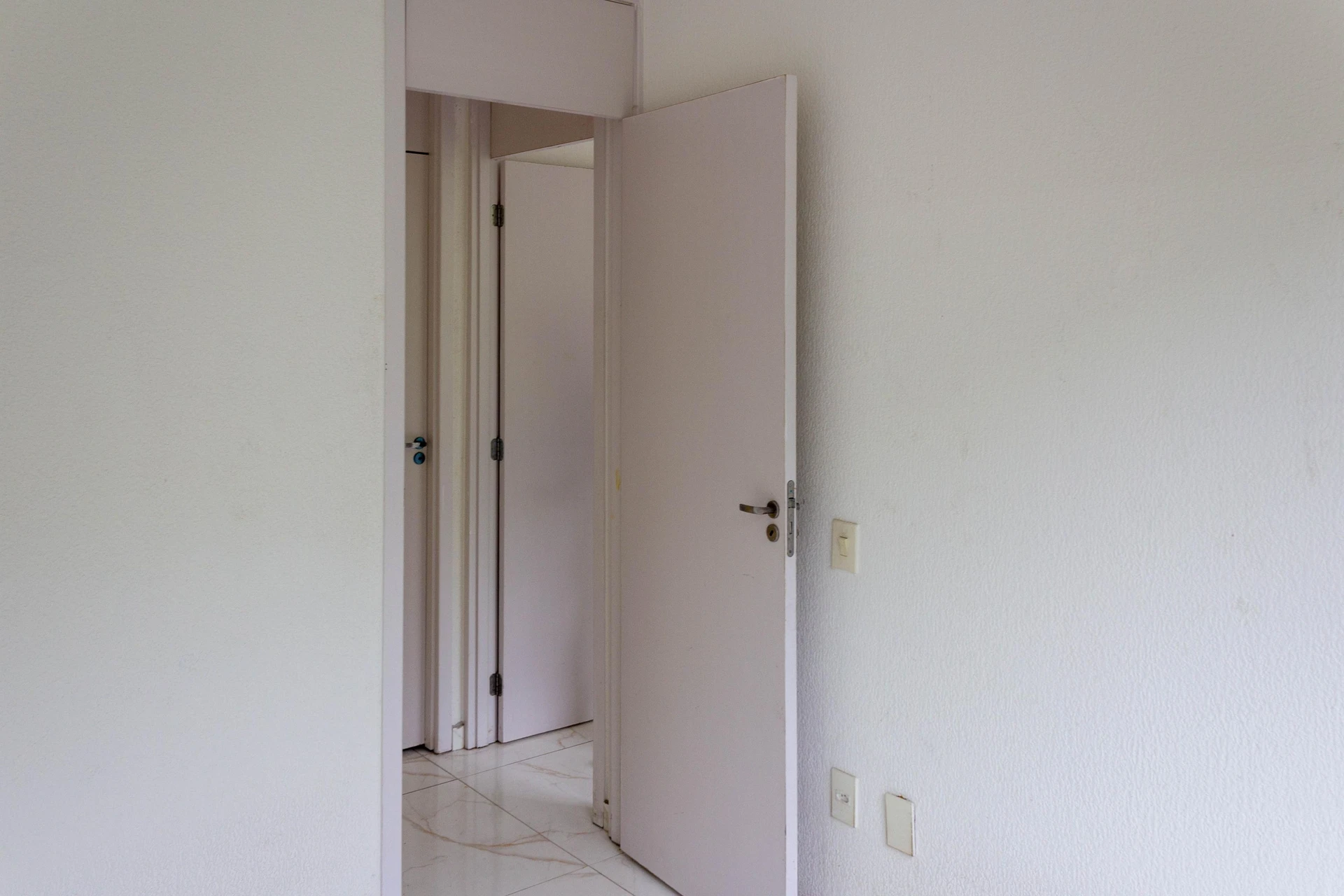 2-bedroom apartment with a park view — photo 22