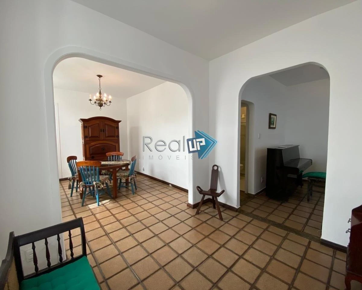 Балкон з грилем та 3 спальні: будинок 177 м² — photo 20