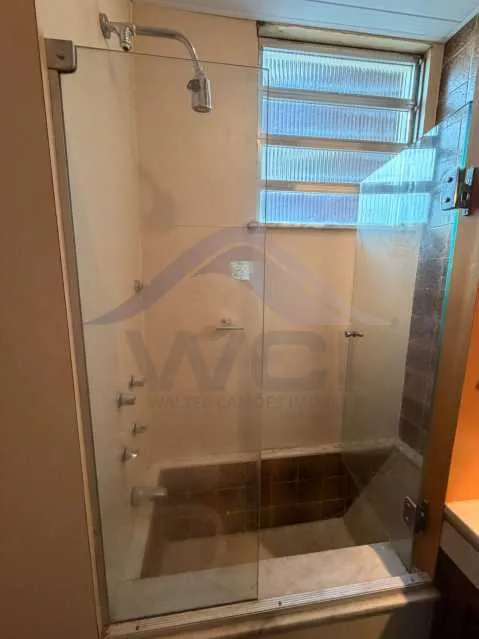 3-bedroom apartment with a bathtub — photo 6