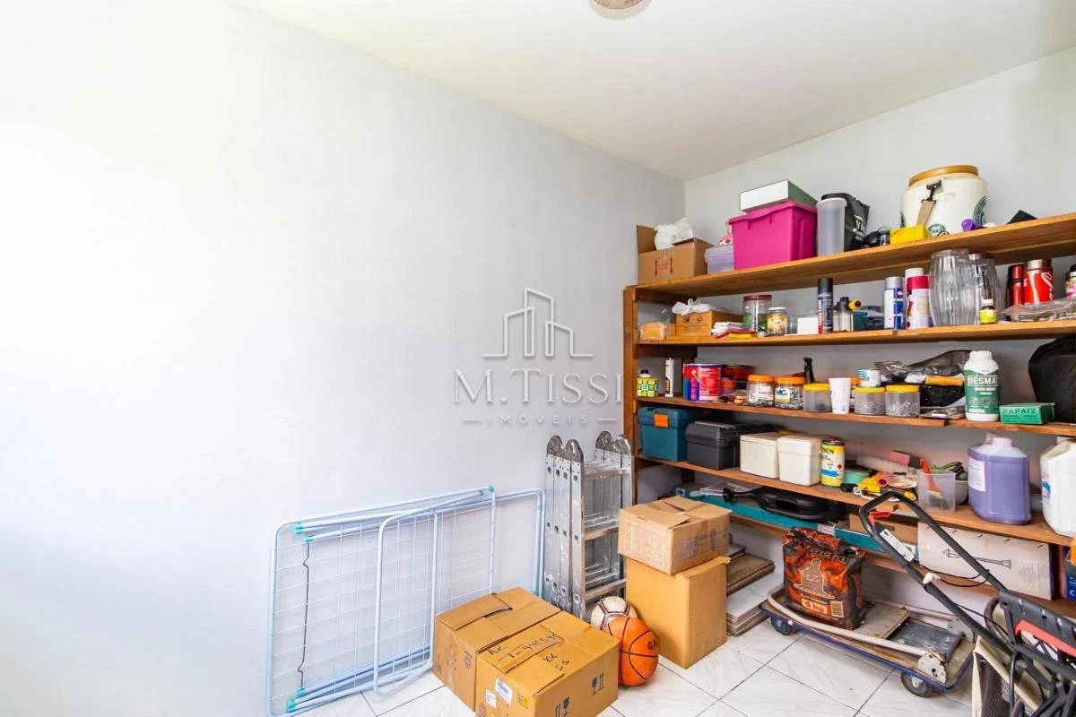 Washing machine in a 3-bedroom house, 200 m² — photo 28
