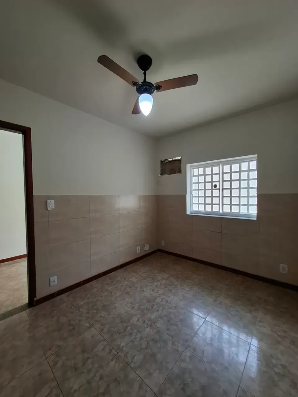 Apartment with built-in kitchen cabinets — photo 9