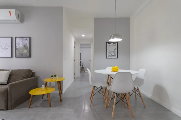 Glass-enclosed balcony in a 2-bedroom apartment, 78 m² — photo 13
