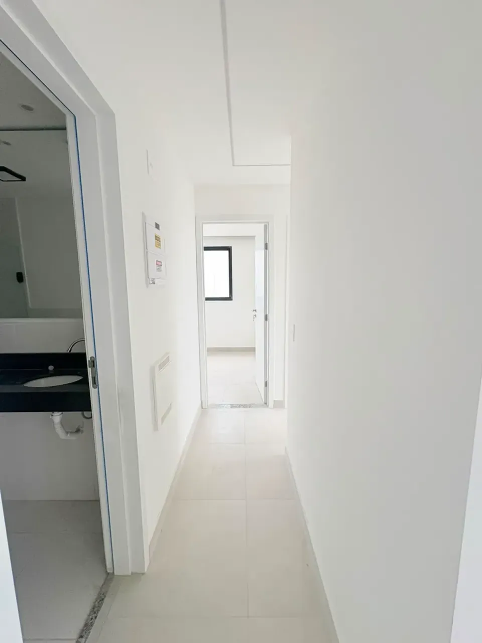 65 m² unfurnished apartment with 3 bedrooms and 2 baths — photo 9
