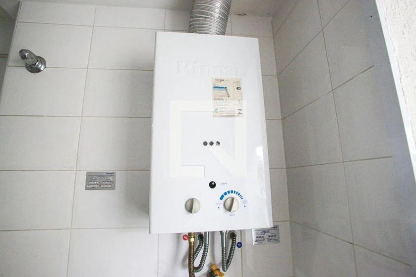 Квартира 60 м² з балконом із грилем та заскленим балконом — photo 25