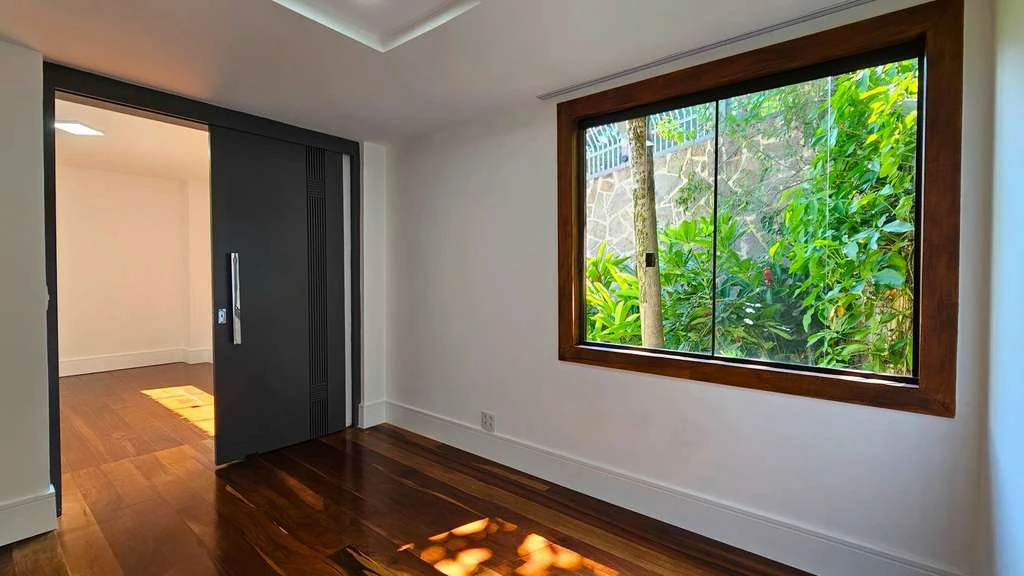 Condo house with 5 bedrooms and a gas kitchen — photo 27