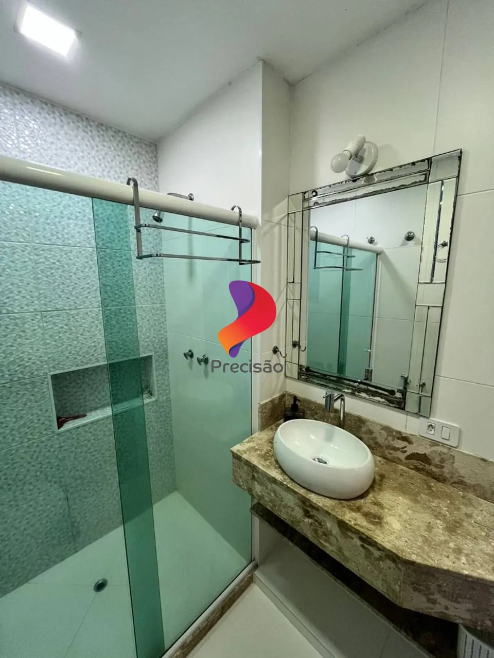 68 m² apartment with 2 bedrooms and 2 bathrooms — photo 17
