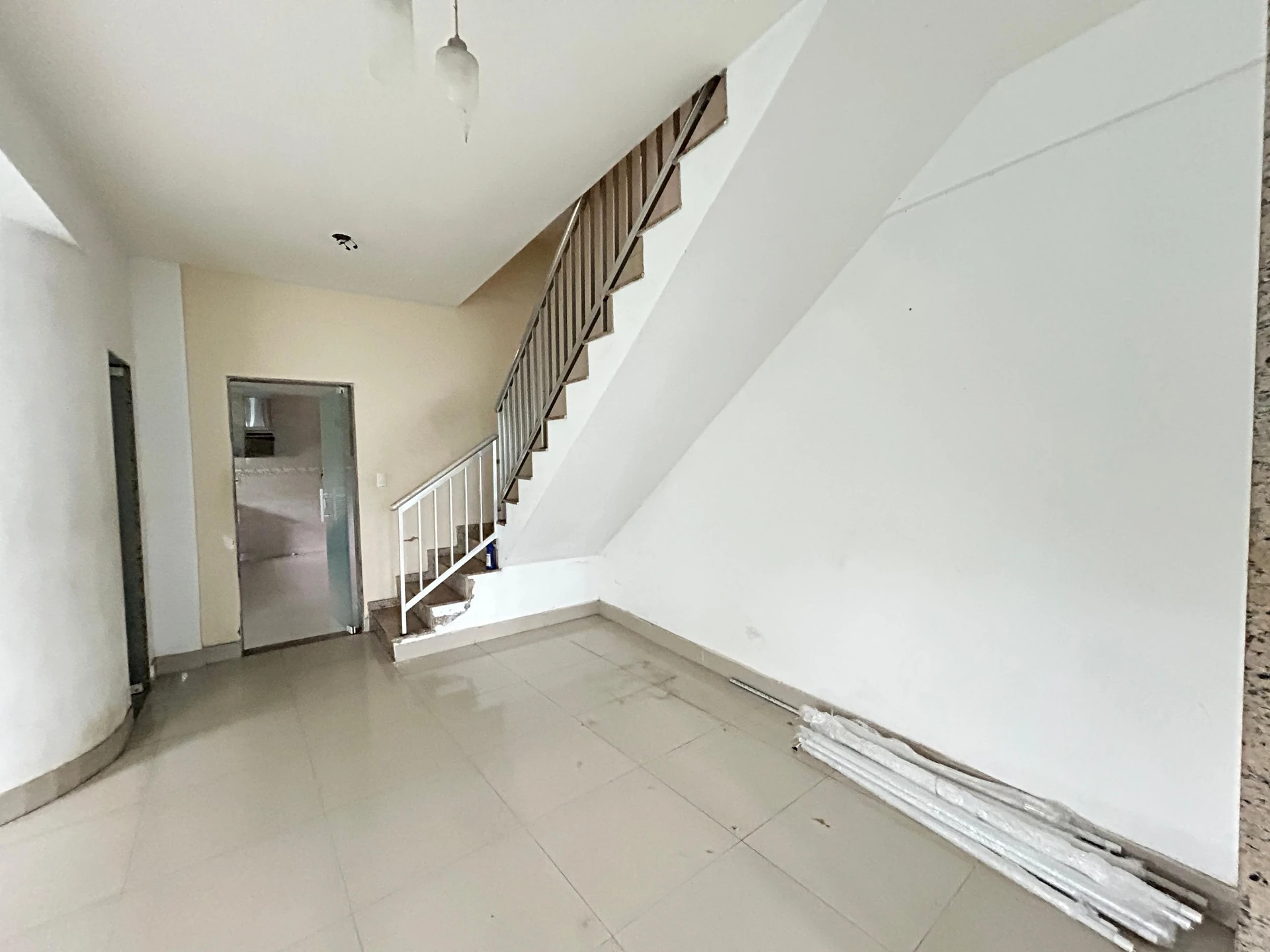 House, 300 m², with a walk-in closet — photo 44