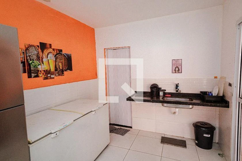 Furnished house with a pool and 3 bedrooms — photo 31