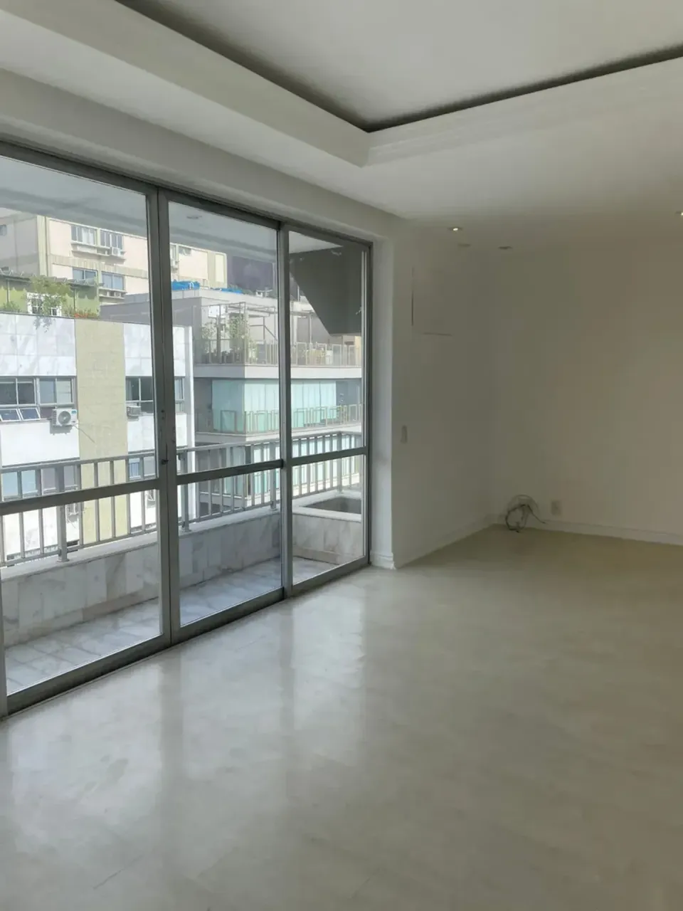 Unfurnished apartment with 5 bedrooms and 4 bathrooms — photo 6