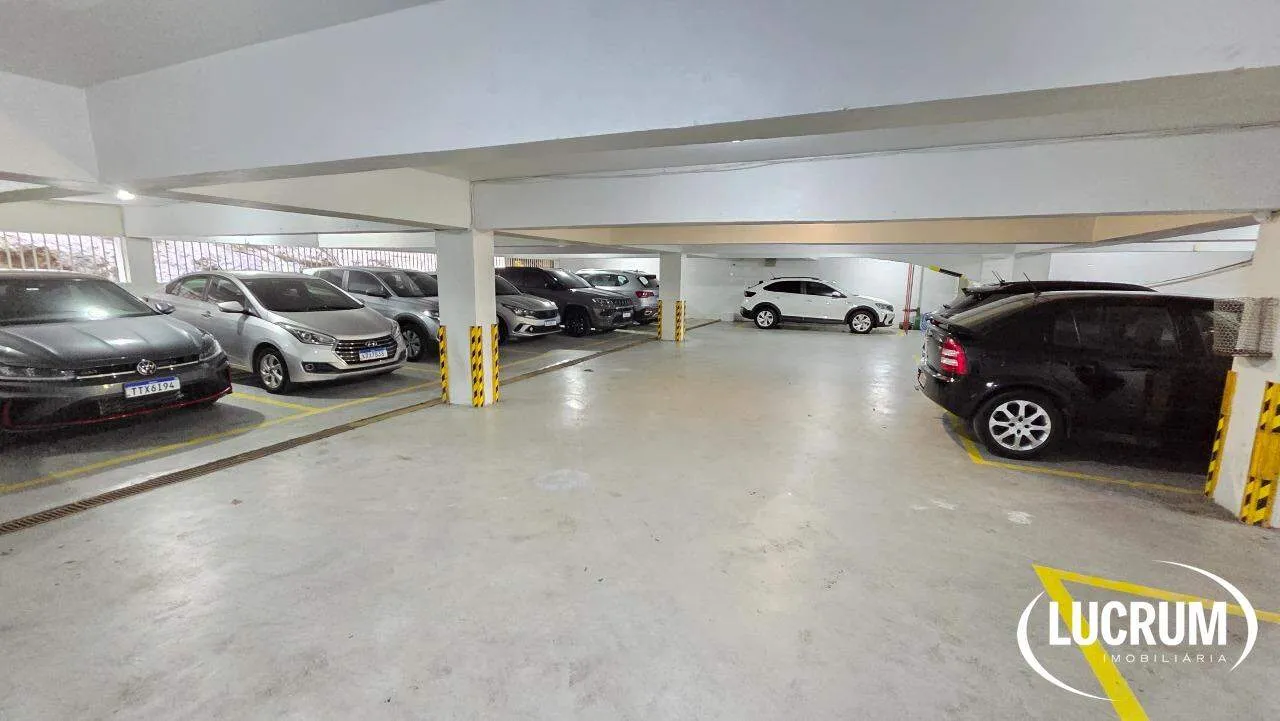 3-bedroom apartment with built-in storage and 3 baths — photo 30
