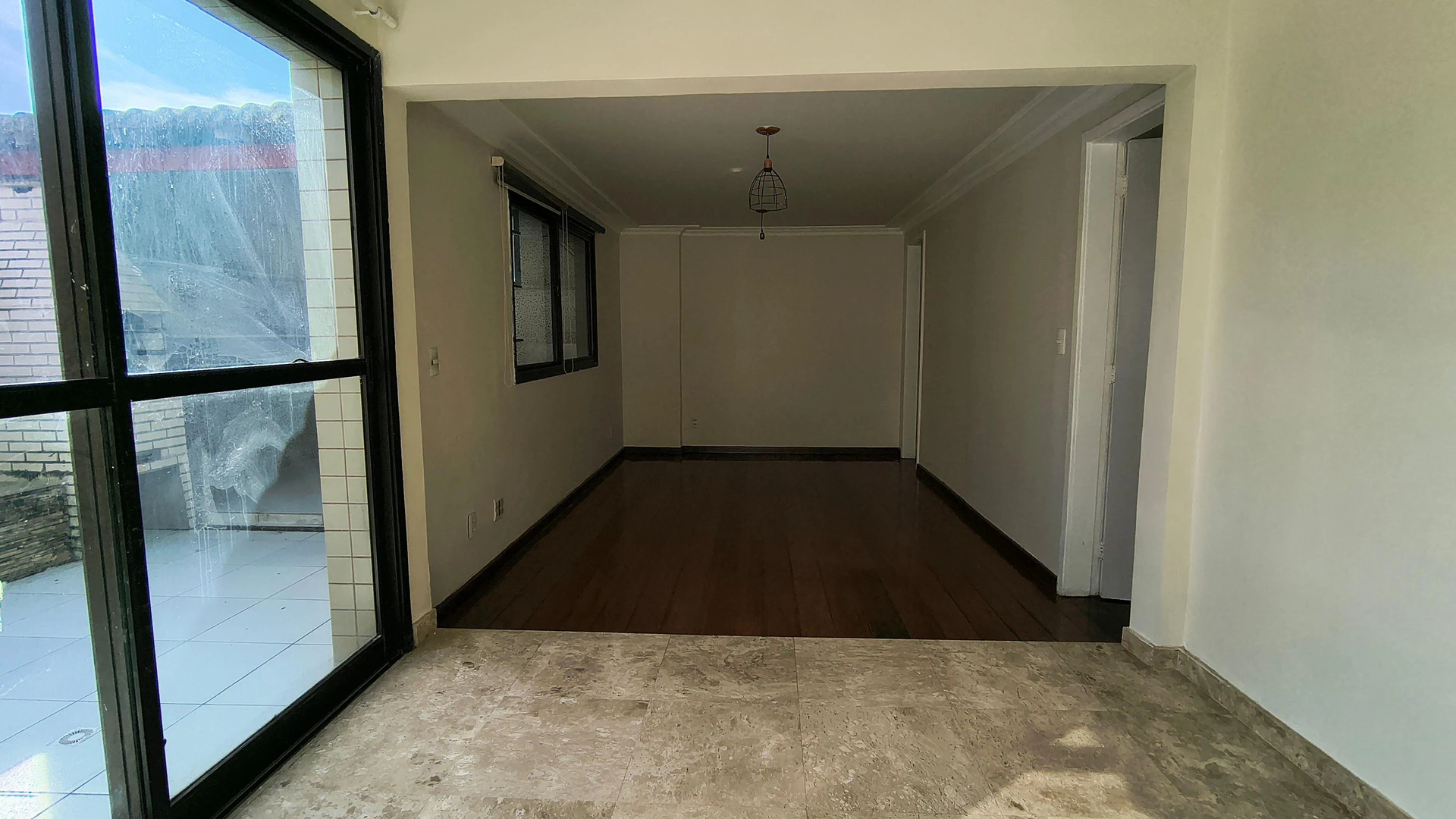 Apartment with 3 en-suite bedrooms and 5 baths, 2 parking — photo 18
