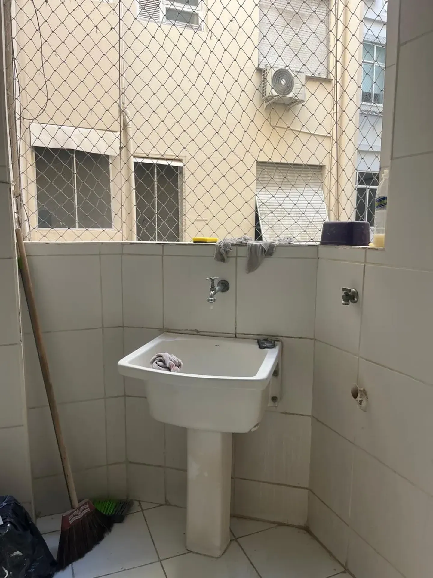Apartment with 3 bedrooms and 2 bathrooms — photo 45