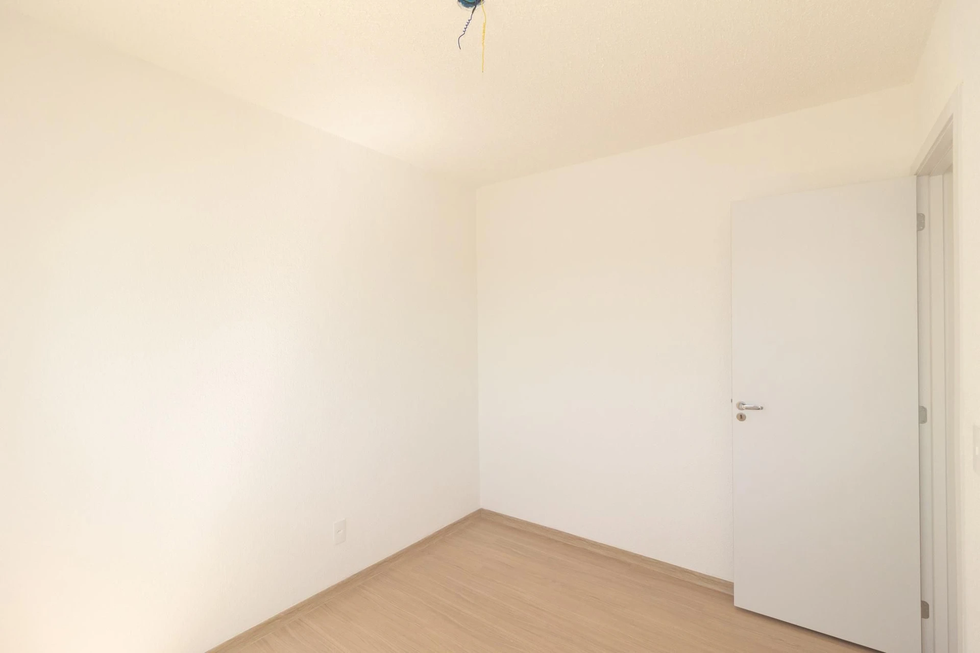 Apartamento de 2 quartos em condomínio com piscina — photo 36
